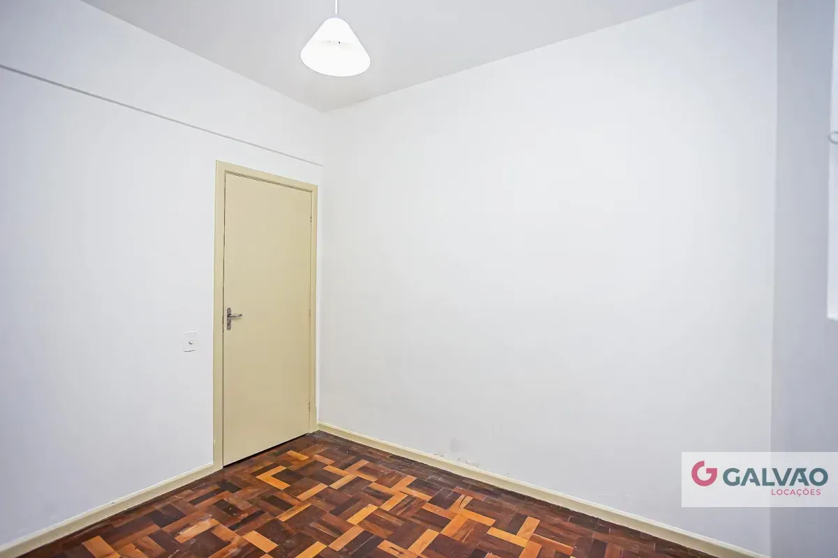 Unfurnished 3-bedroom apartment with 1 bathroom and no parking — photo 10