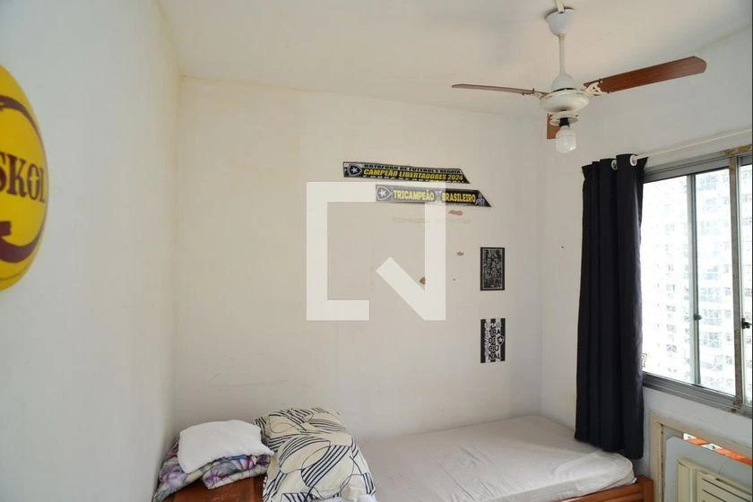 Home office in a 2-bedroom apartment, 70 m² — photo 10