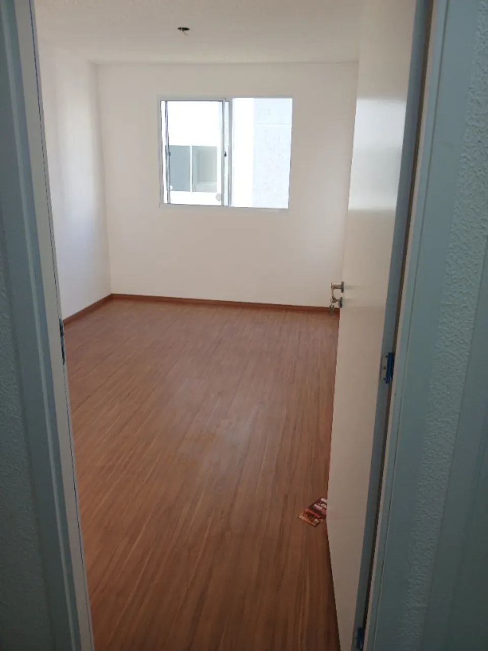 Дерев'яна підлога або ламінат та 2 спальні: квартира 45 м² — photo 3