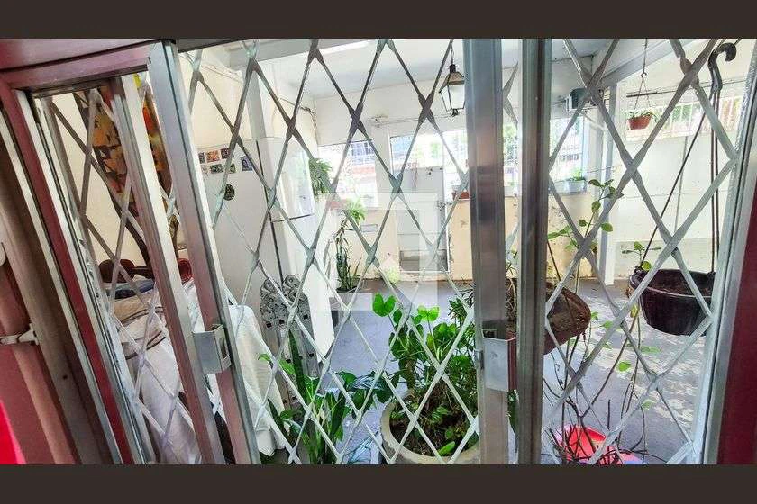 Casa com 4 quartos e 4 banheiros para alugar — photo 24