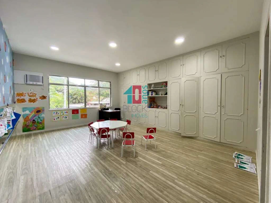 Casa duplex com 4 suítes e 6 banheiros, 450 m² — photo 30