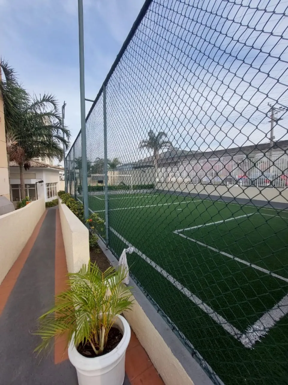Apartamento de 2 quartos em condomínio com piscina — photo 16