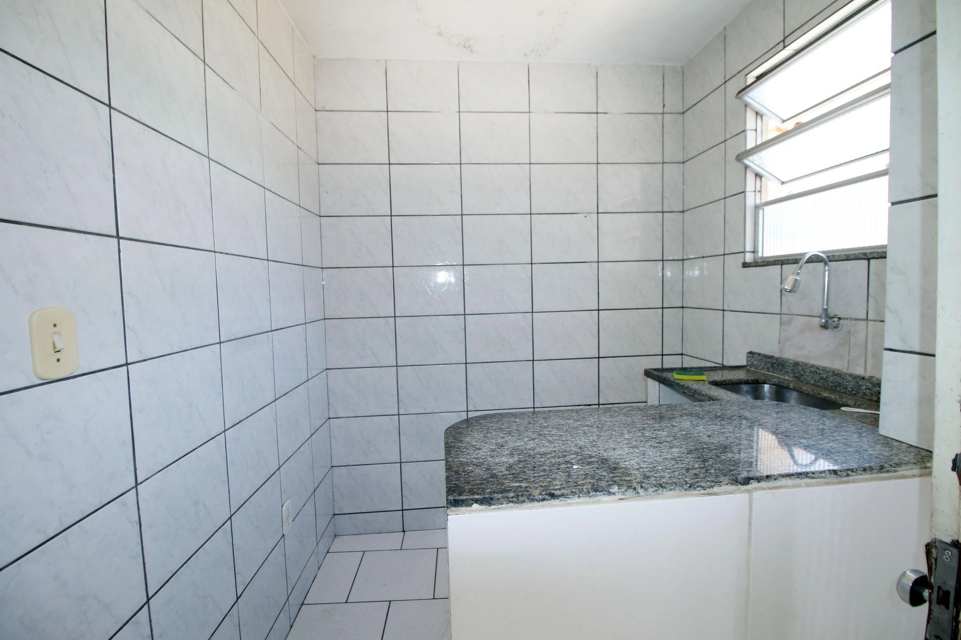 Apartamento de 75 m² e 1 quarto, Colégio