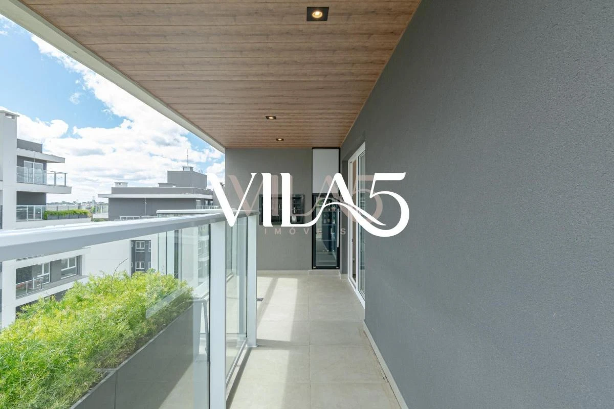 Furnished apartment, 195 m², with a glass-enclosed balcony — photo 21