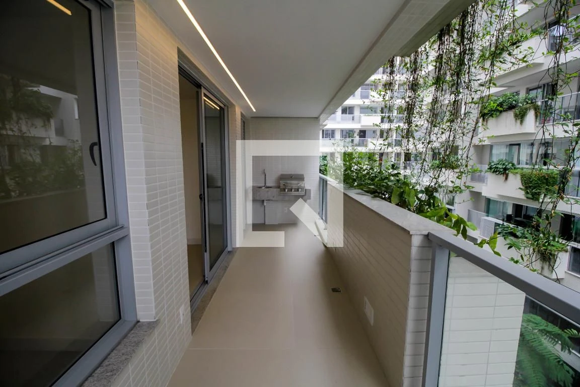 Unfurnished apartment with 2 bedrooms, 1 en-suite — photo 11