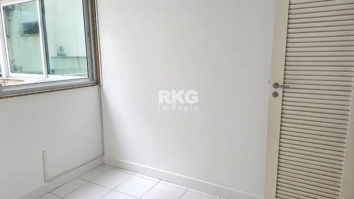 4-bedroom apartment with a closed gas kitchen — photo 11