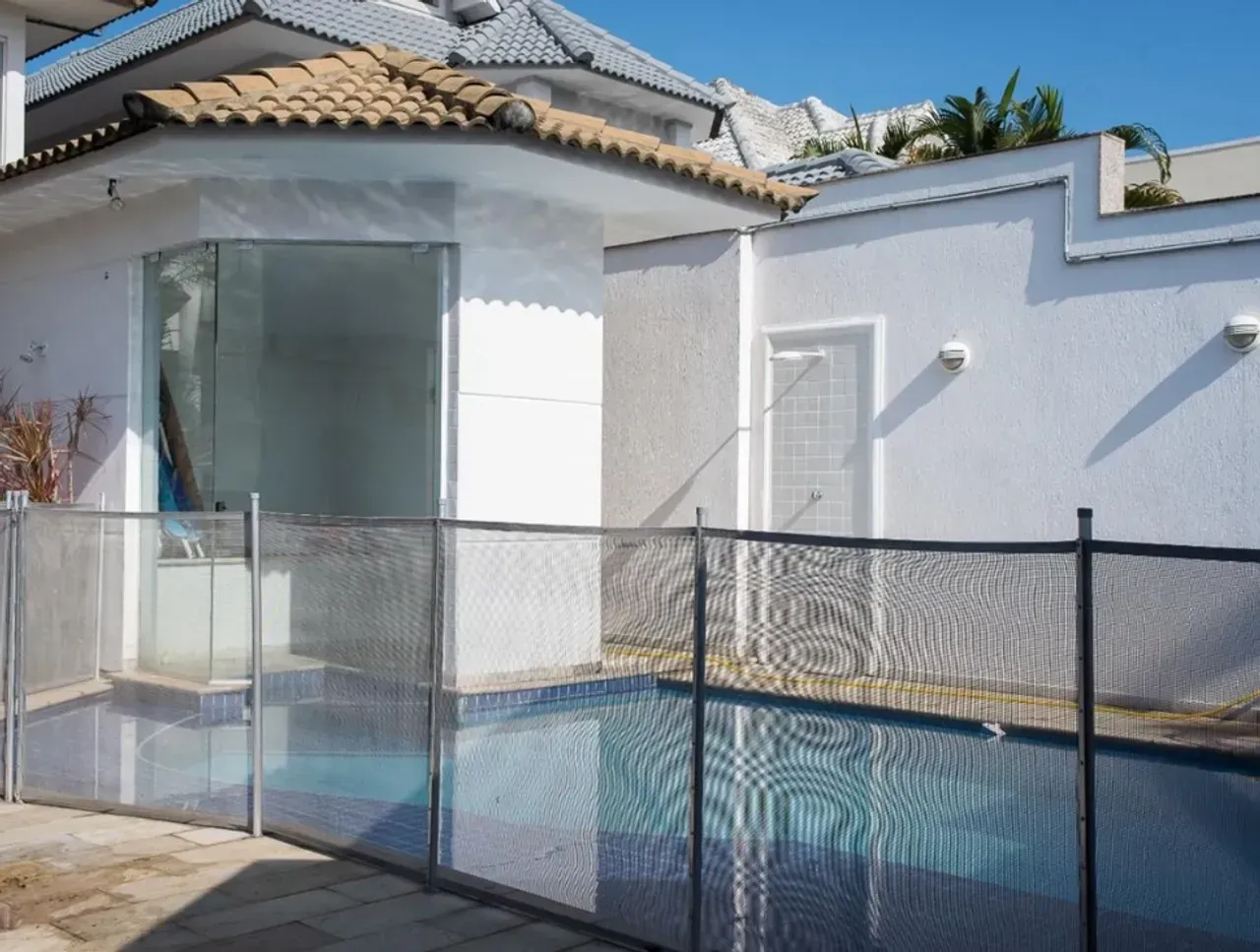 Furnished house with 4 bedrooms and glassed-in balcony — photo 12