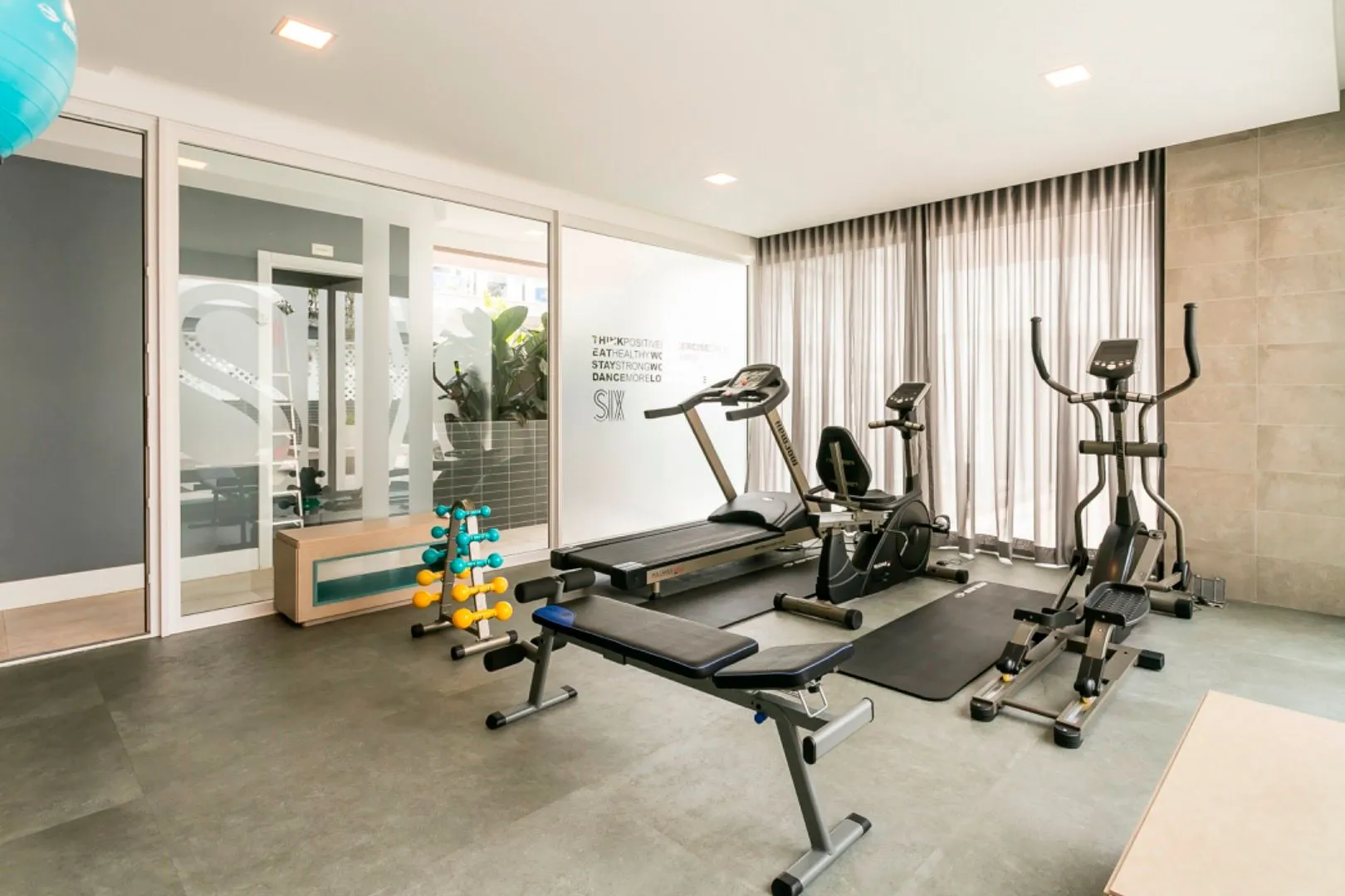 Penthouse with 2 en-suite bedrooms, 180 m² and 2 parking — photo 15