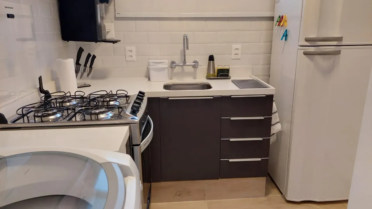 Apartamento mobiliado de 1 quarto com varanda envidraçada — photo 2