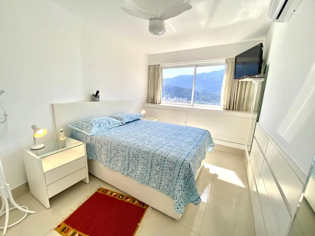 Mountain view in a one-bedroom apartment, 50 m² — photo 3