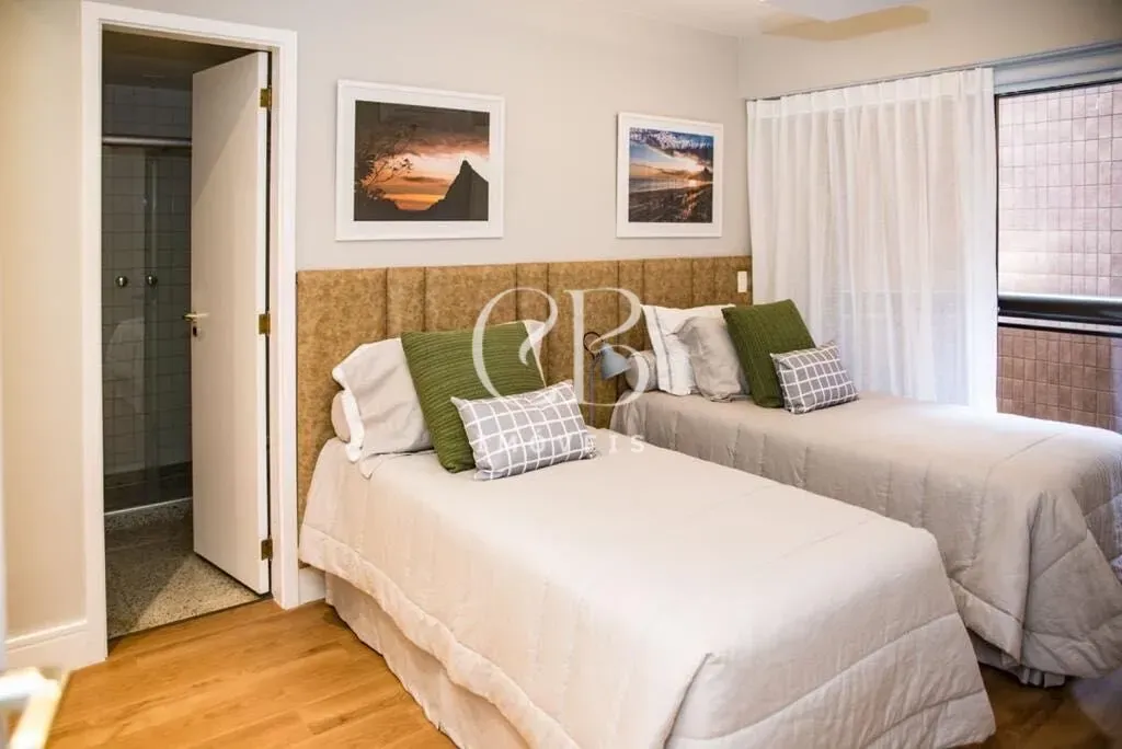 Furnished apartment with 2 bedrooms and open kitchen — photo 32