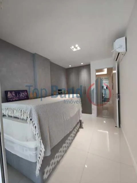 Furnished 3-bedroom apartment with open-plan kitchen — photo 11