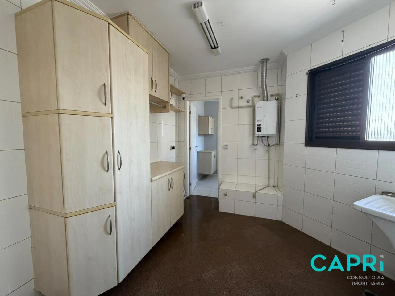 217 m² apartment with a private pool and a washing machine — photo 8