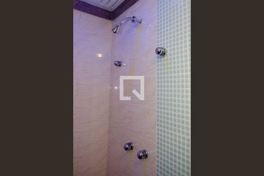 Apartamento com 4 quartos e 165 m², cozinha a gás — photo 17