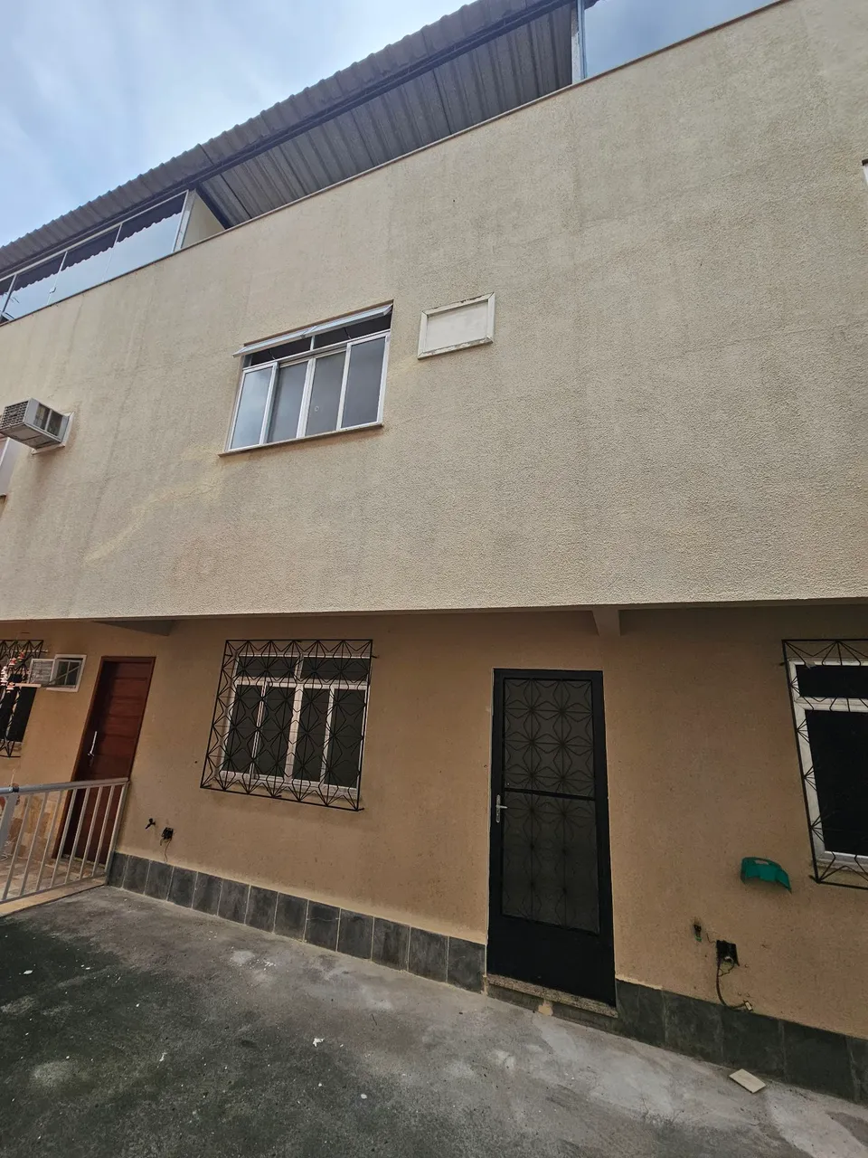 Unfurnished house with 2 bedrooms and 3 bathrooms — photo 8