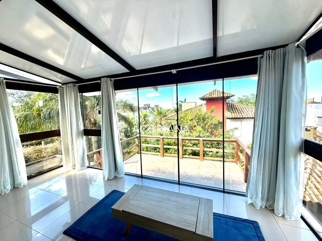 Floor-to-ceiling windows in a 3-bedroom house, 224 m² — photo 13