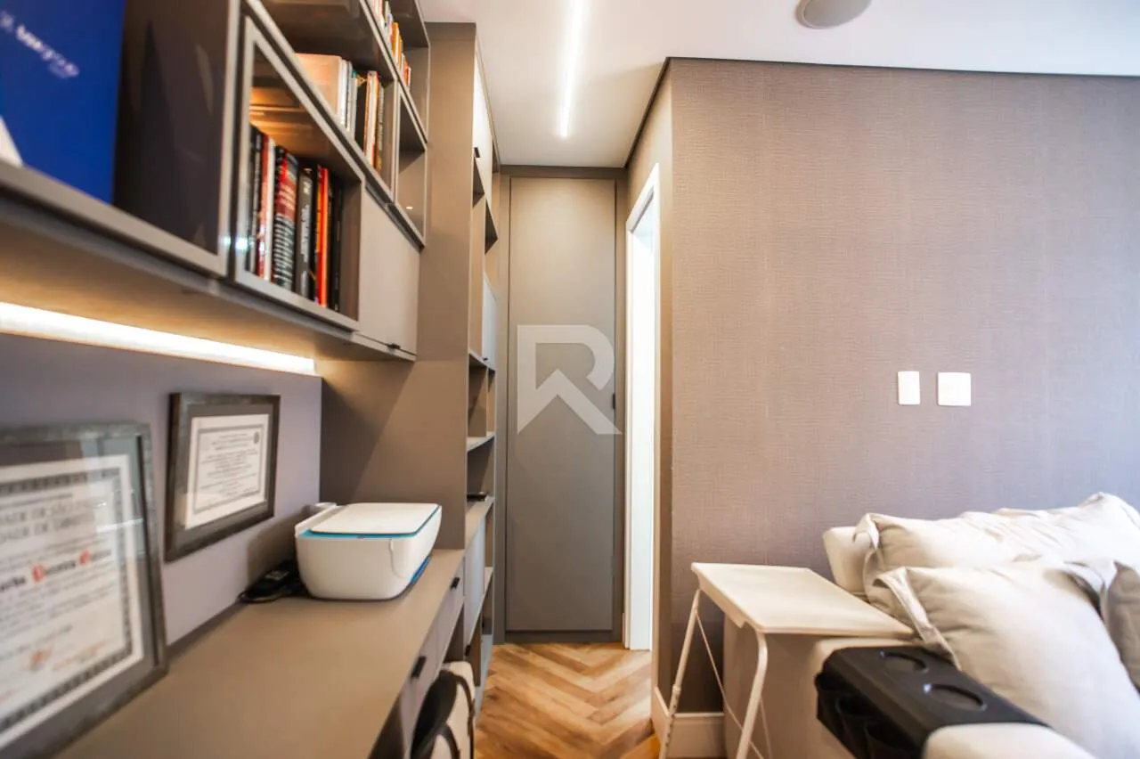 Furnished apartment with 4 en-suite bedrooms and 255 m² — photo 19