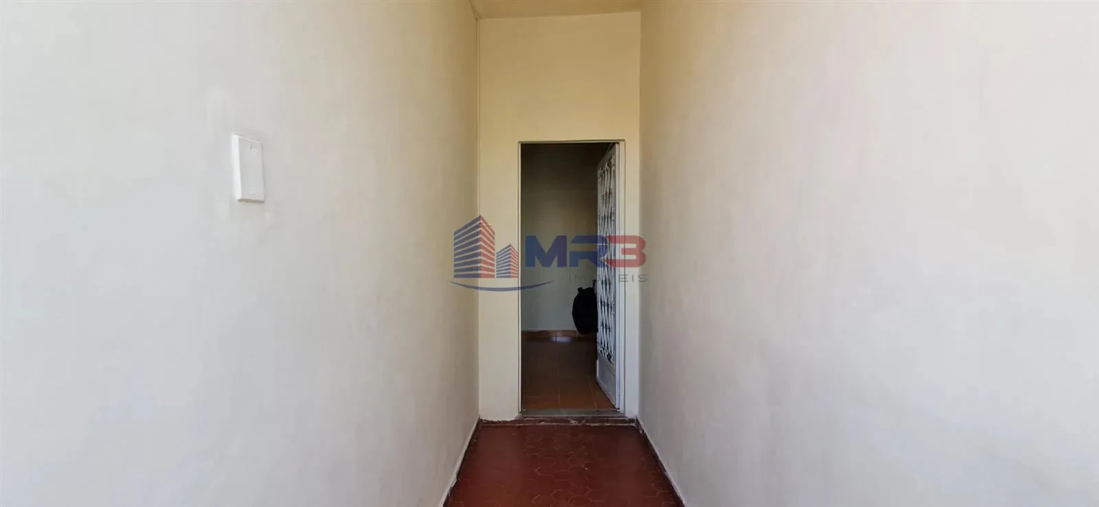 Casa com 3 quartos e cozinha com fogão a gás — photo 21