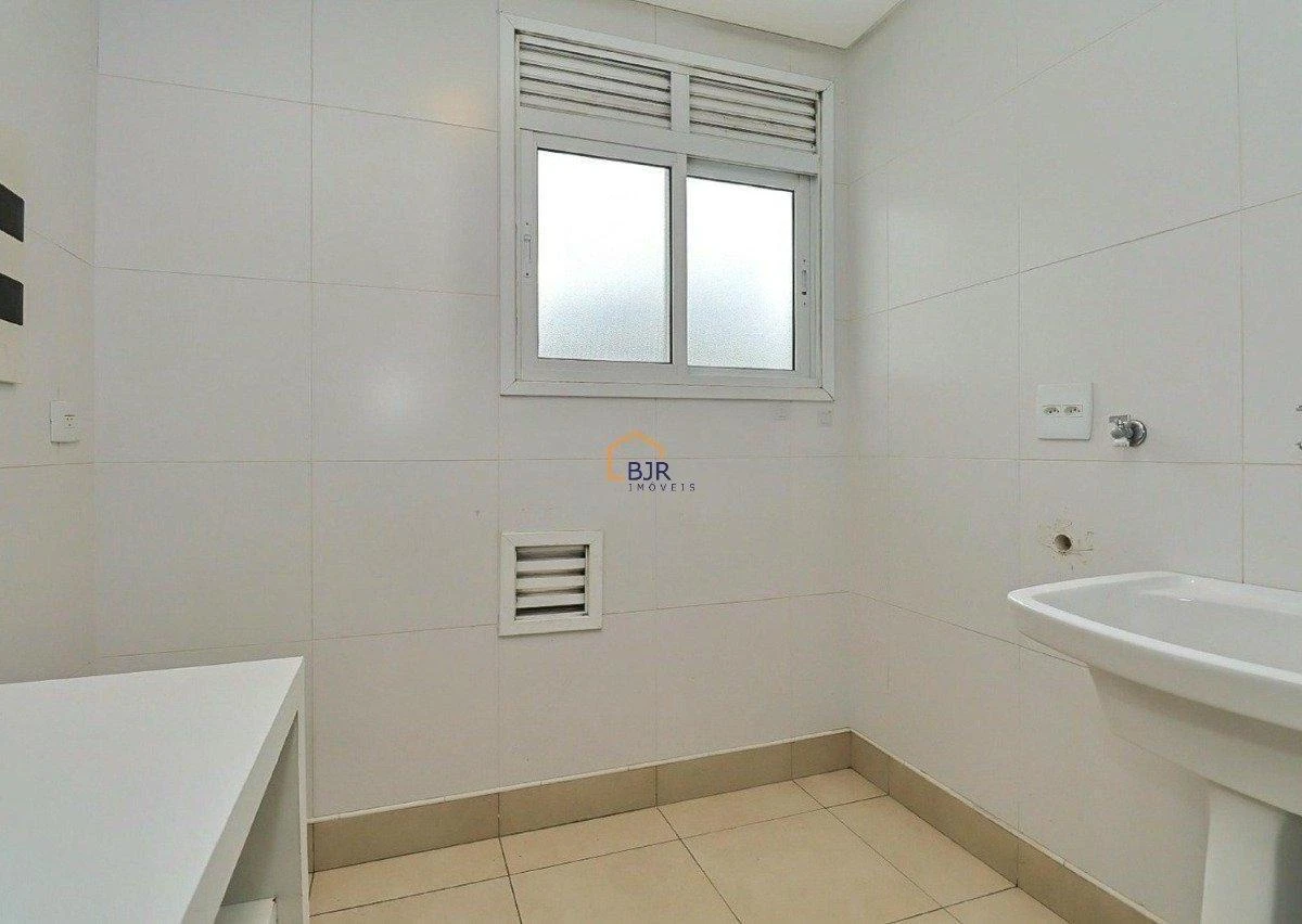 103 m² apartment with 2 bedrooms and 1 parking spot — photo 16