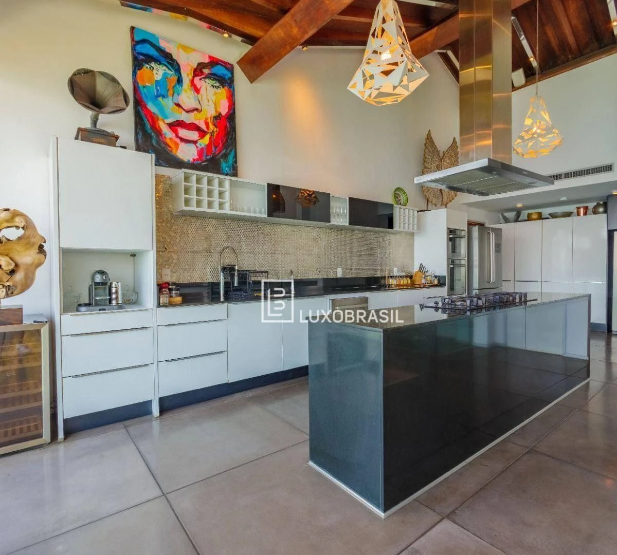 Furnished 800 m² house with 5 en-suite bedrooms — photo 9