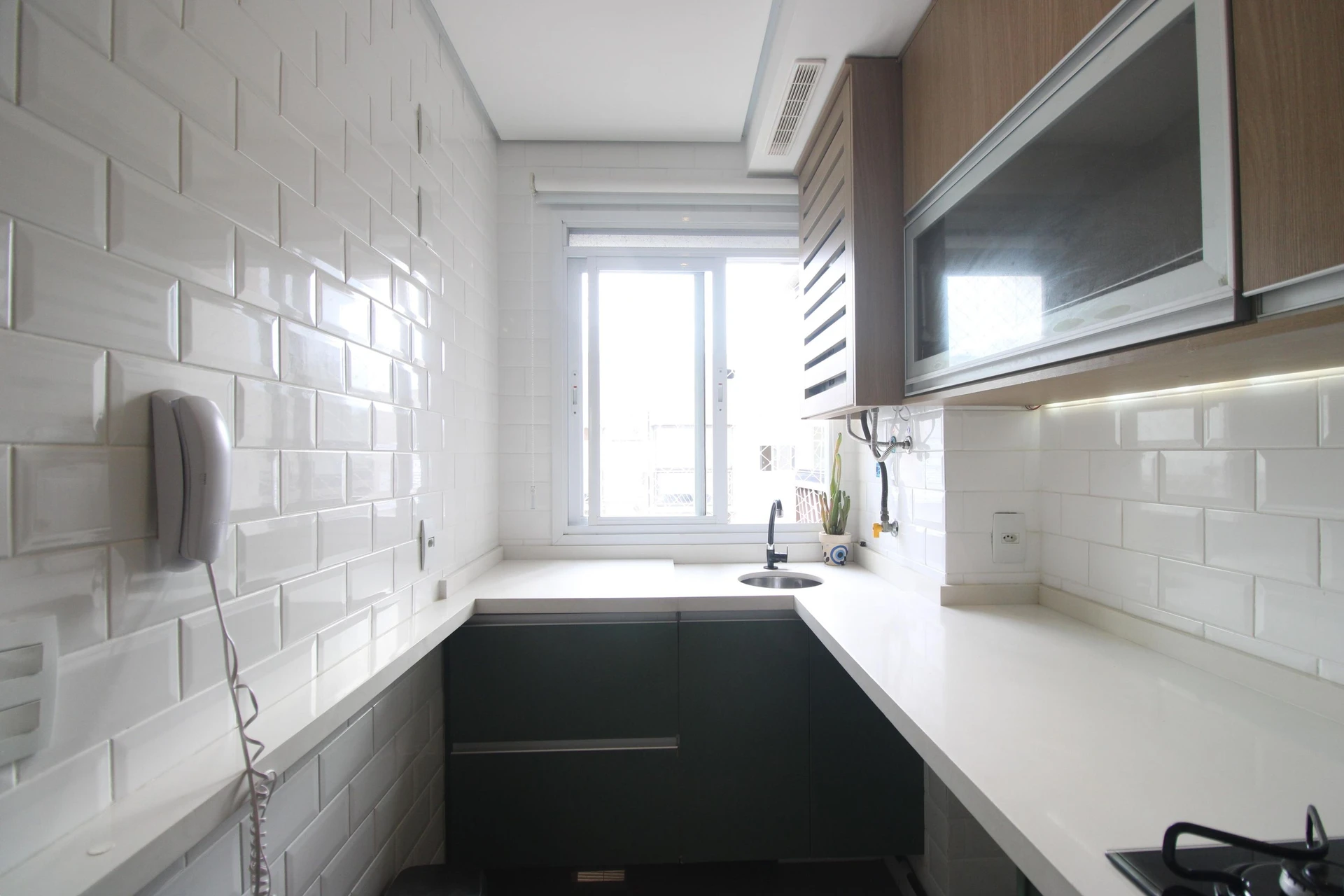 2-bedroom apartment in a building with a sauna — photo 12