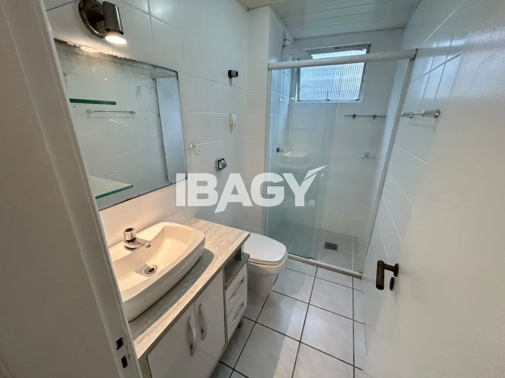 2-bedroom apartment with a gas stove kitchen — photo 11