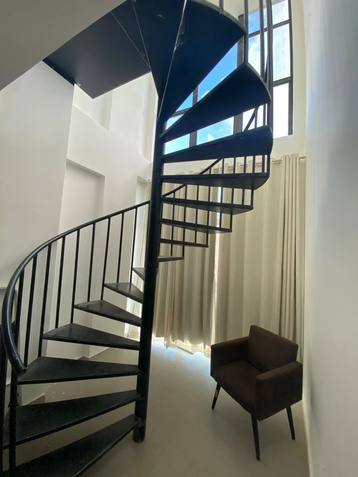 Мебльована квартира 120 м² з 2 спальнями і 2 місцями — photo 14