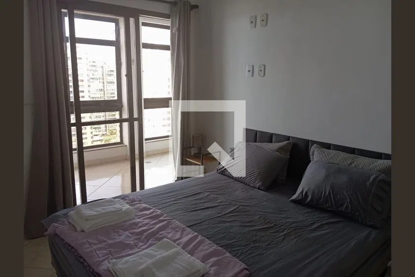 Панорамні вікна та 1 спальня: квартира 68 м² — photo 3