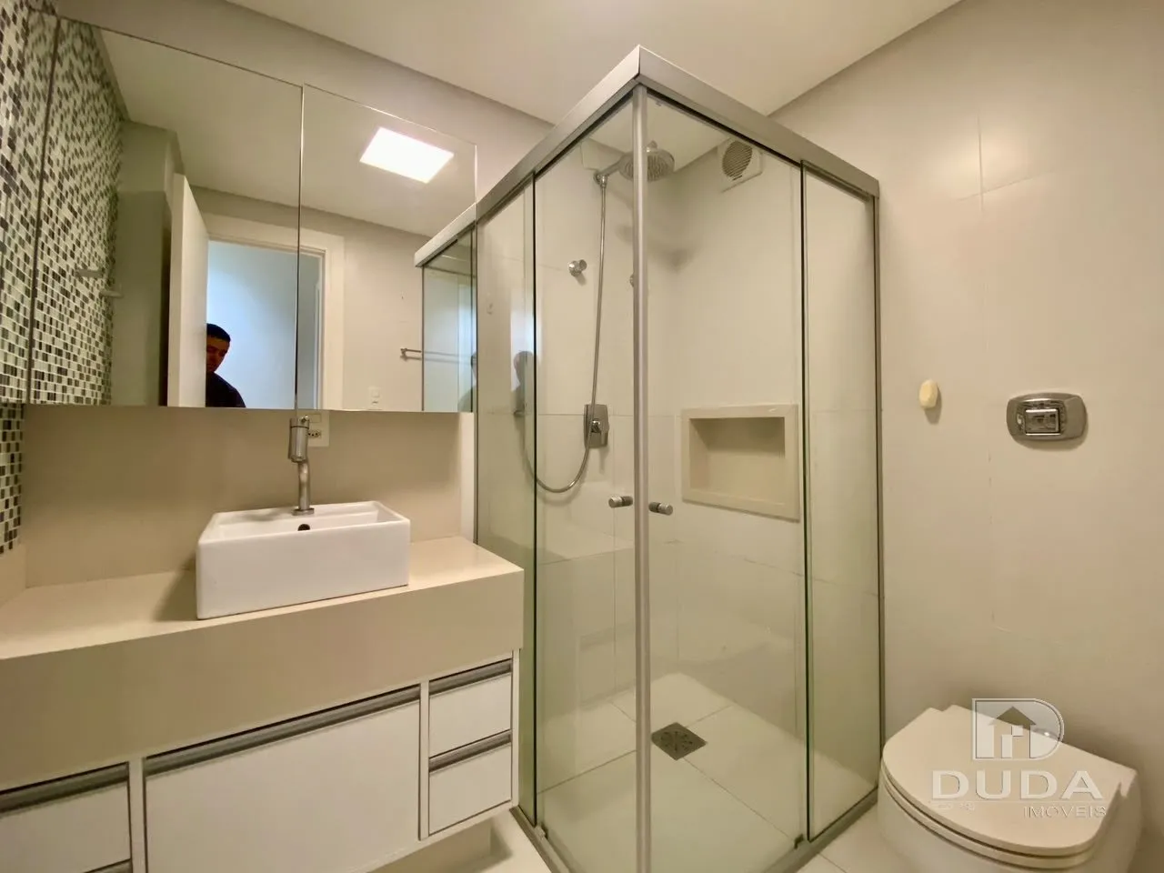 200 m² apartment with a bathtub and floor-to-ceiling windows — photo 41