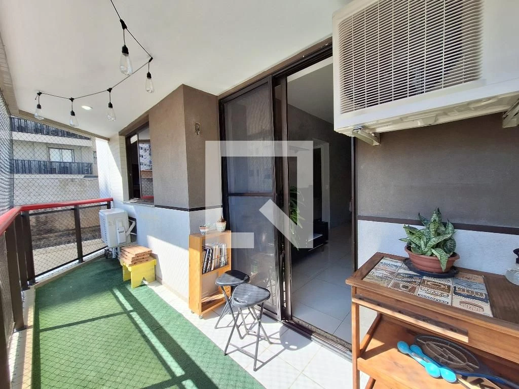 Furnished 3-bedroom apartment with 3 bathrooms — photo 36