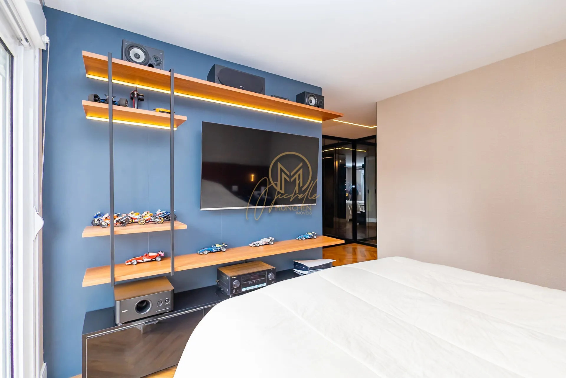Furnished 462 m² apartment with 4 en-suite rooms — photo 166