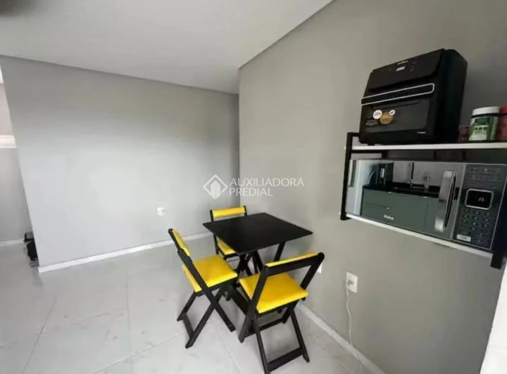 Furnished 150 m² apartment with balcony and built-in grill — photo 7