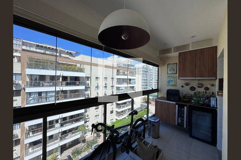 Rental apartment with 3 bedrooms and 211 m² — photo 10