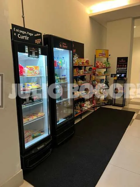 Apartamento com 2 dormitórios e lavanderia com máquina — photo 19