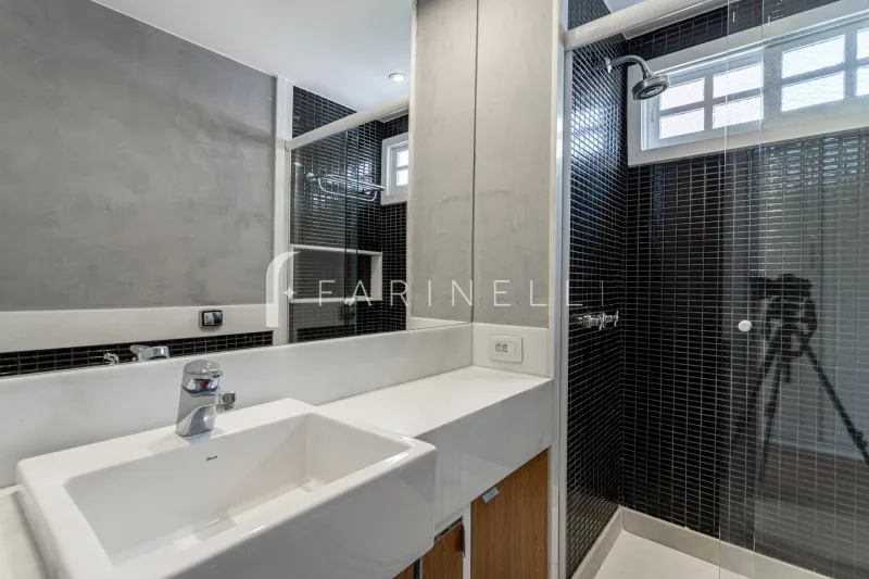 Duplex apartment with 2 bedrooms and grill on balcony — photo 15