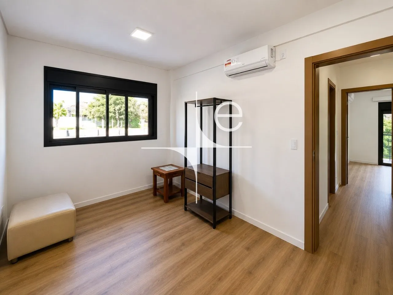 House with 3 bedrooms and a private yard — photo 9