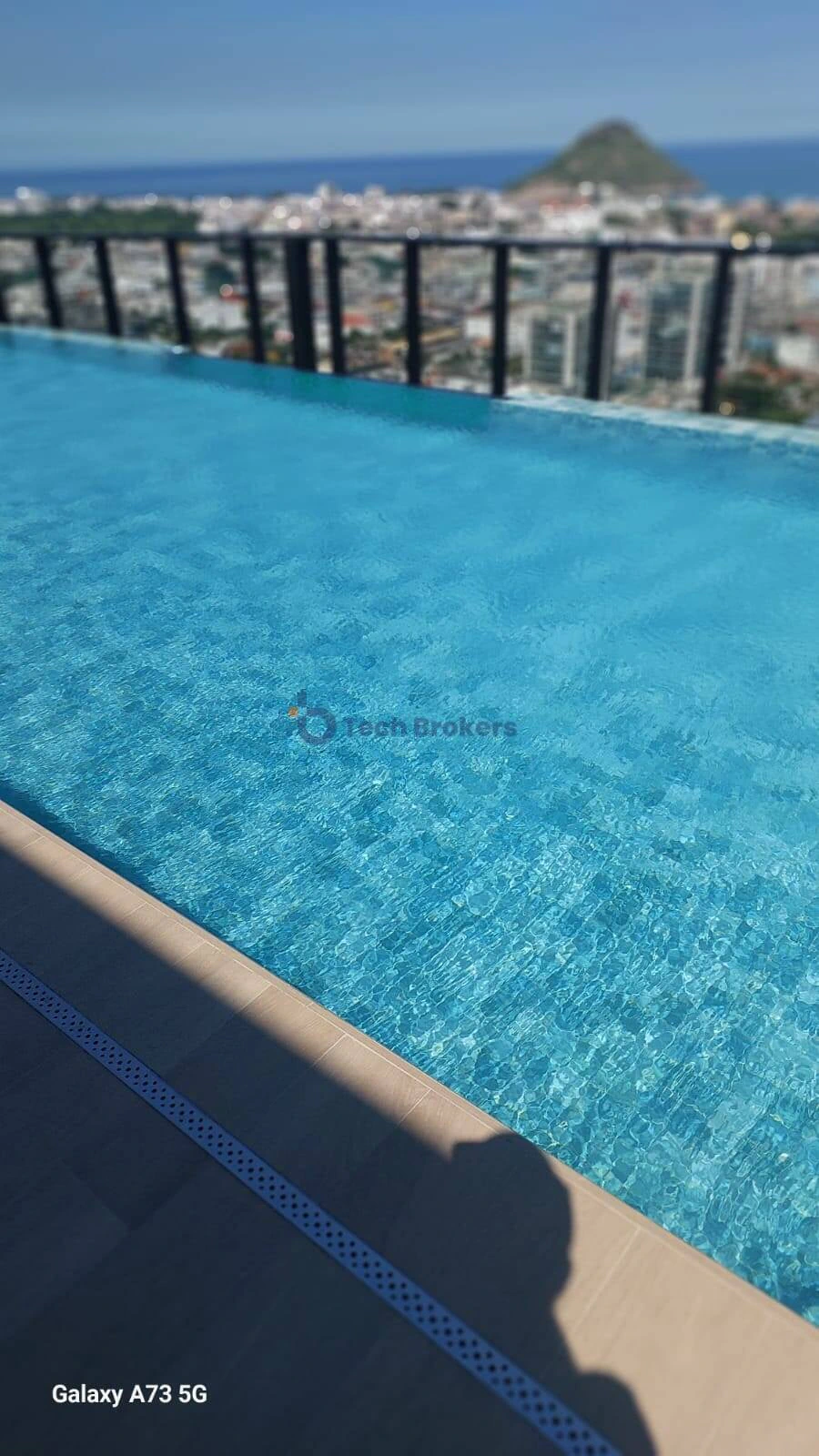 Apartment, 83 m², with a glass-enclosed balcony — photo 25