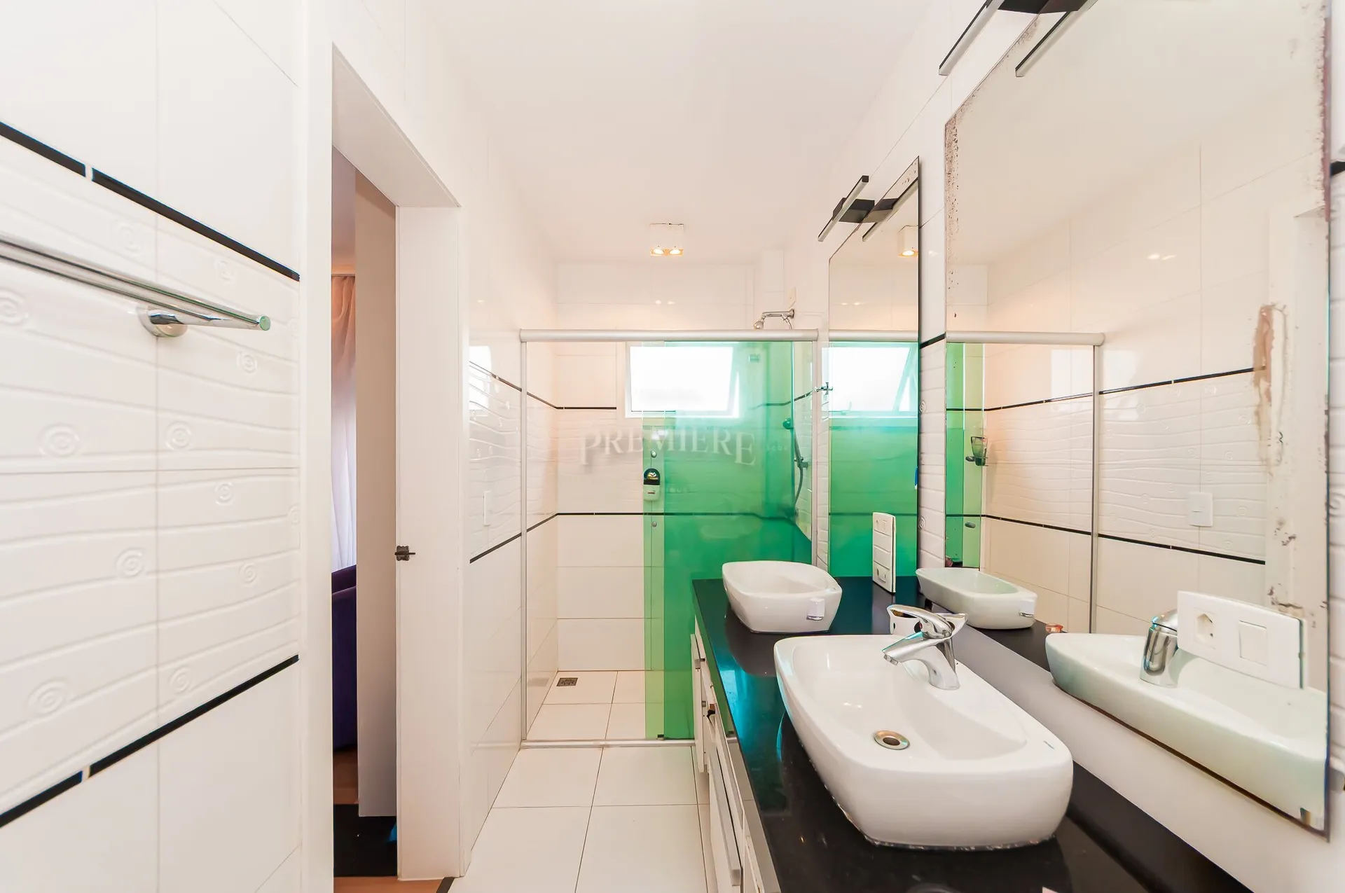 4-bedroom house with open-plan kitchen and 3 parking — photo 38