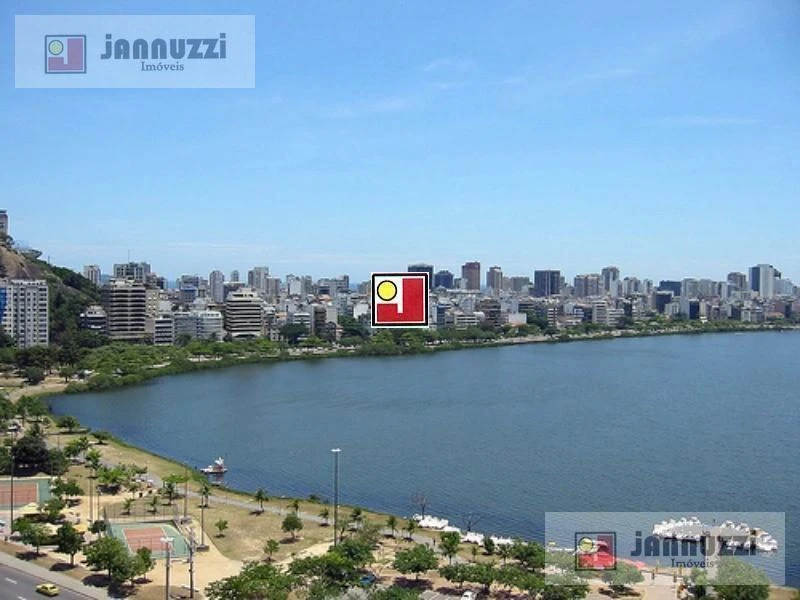 Water view in a 4-bedroom apartment, 319 m² — photo 13