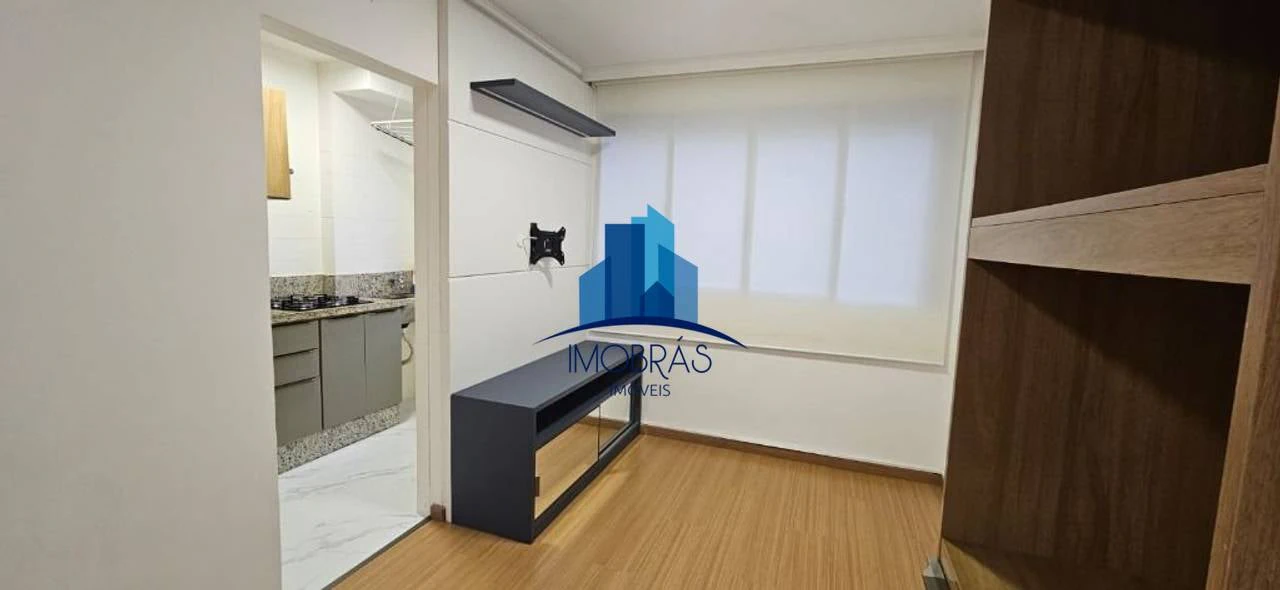 Wood or laminate floors in a one-bedroom apartment, 35 m² — photo 12