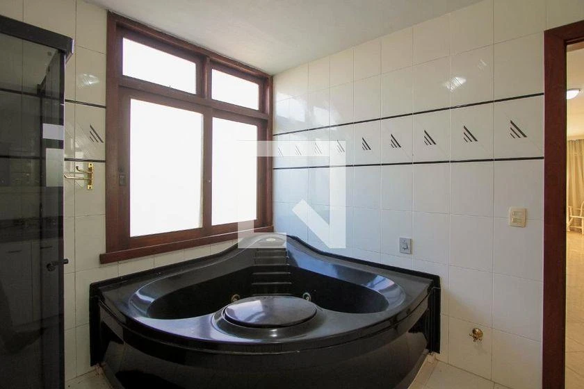 Furnished house with 7 bedrooms and 5 en-suites, 600 m² — photo 18