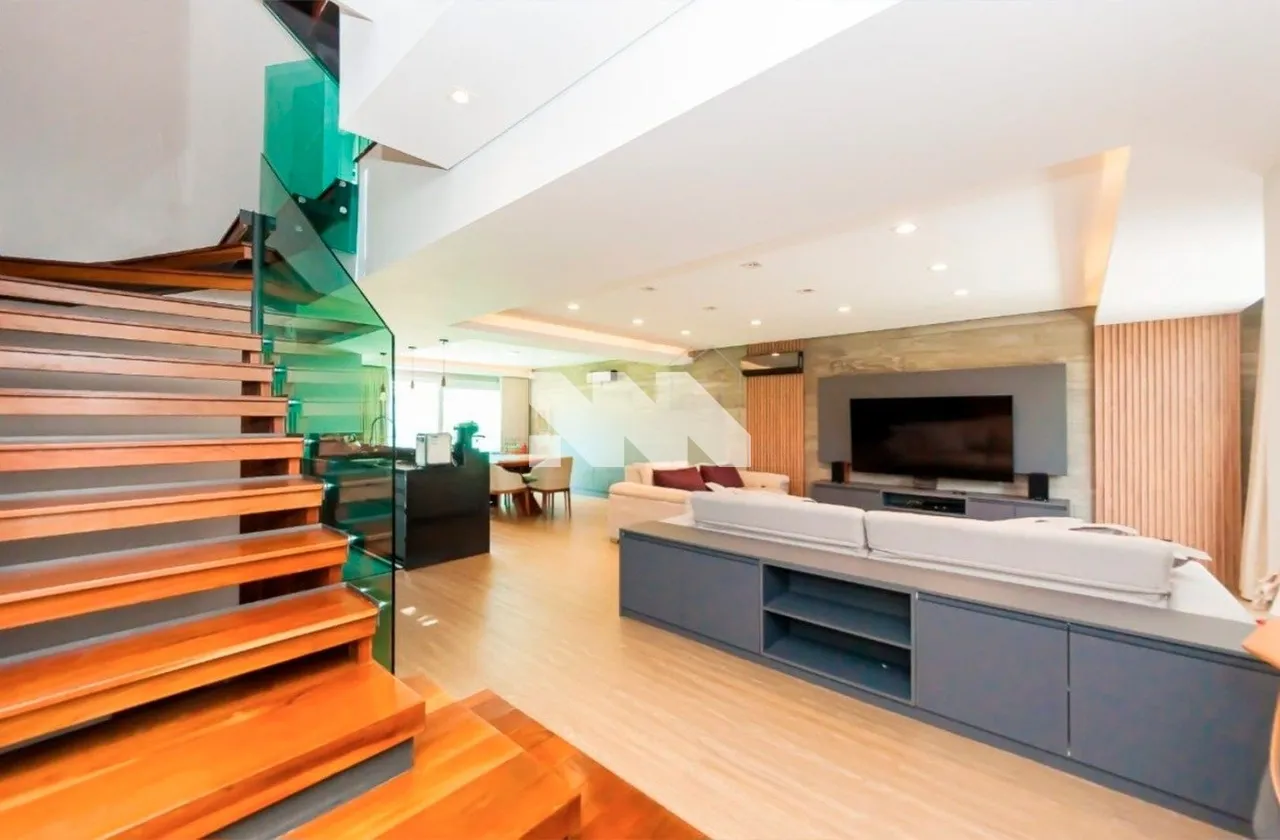 House with 3 en-suite bedrooms and 5 baths, 350 m² — photo 3