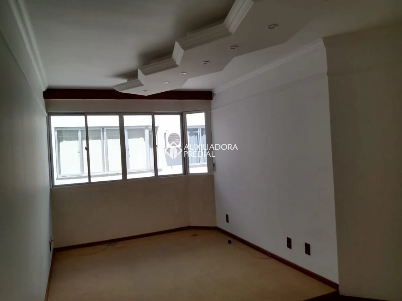 Penthouse with 3 bedrooms and balcony on 5th floor — photo 17