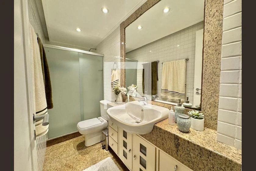 Мебльована квартира з 4 спальнями на 202 м² і 3 паркомісця — photo 19