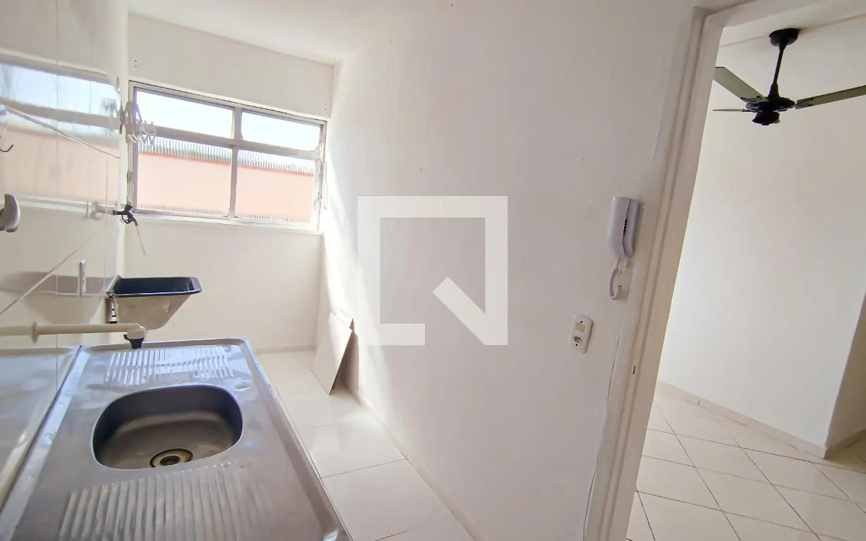 Unfurnished 2-bedroom apartment with 1 parking space — photo 12
