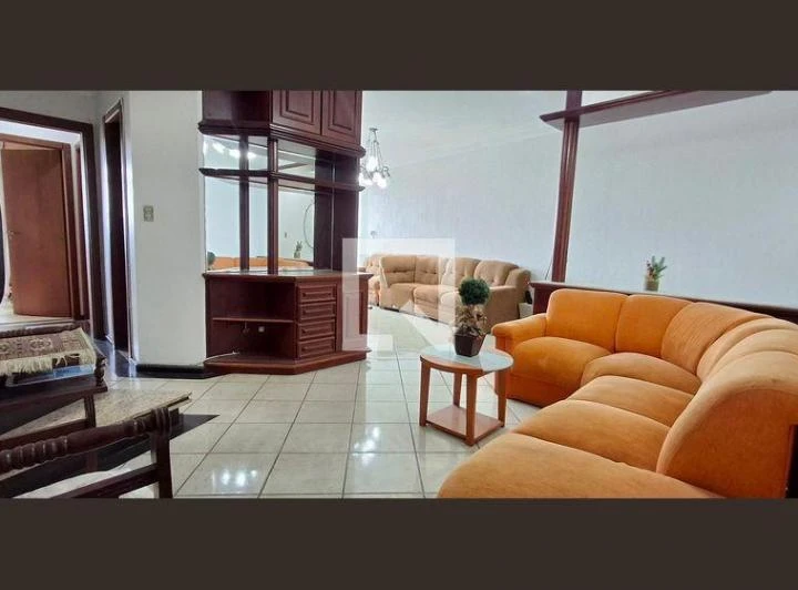 220 m² apartment with 3 bedrooms and 2 parking spaces