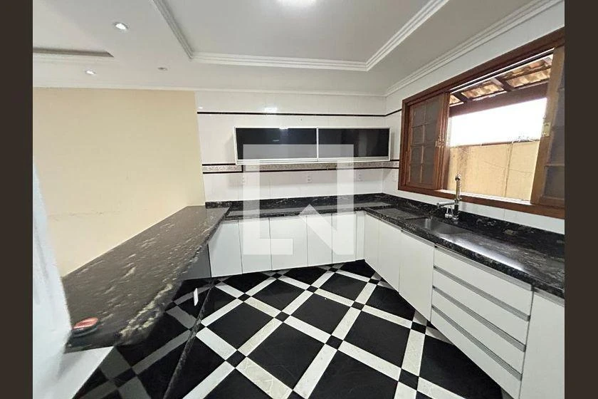Casa com 3 quartos, suíte e cozinha a gás, 200 m² — photo 16