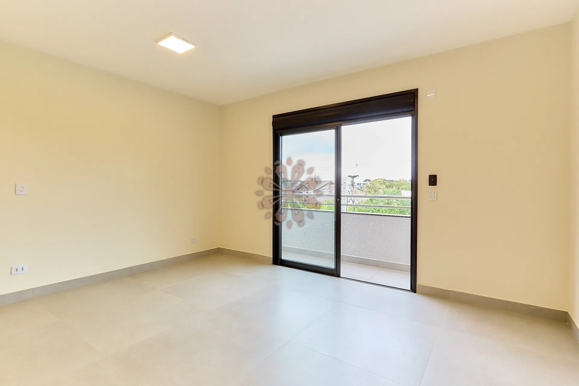 House with 4 bedrooms, 3 bathrooms and 3 parking spaces — photo 19