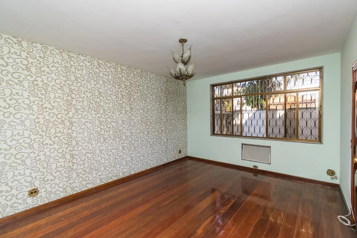 Casa sem mobília com 4 quartos e varanda — photo 19