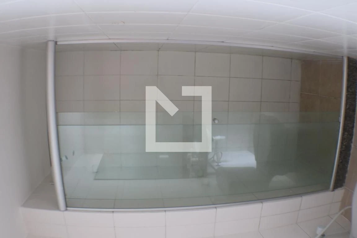 3-bedroom apartment with suite and gourmet balcony — photo 26